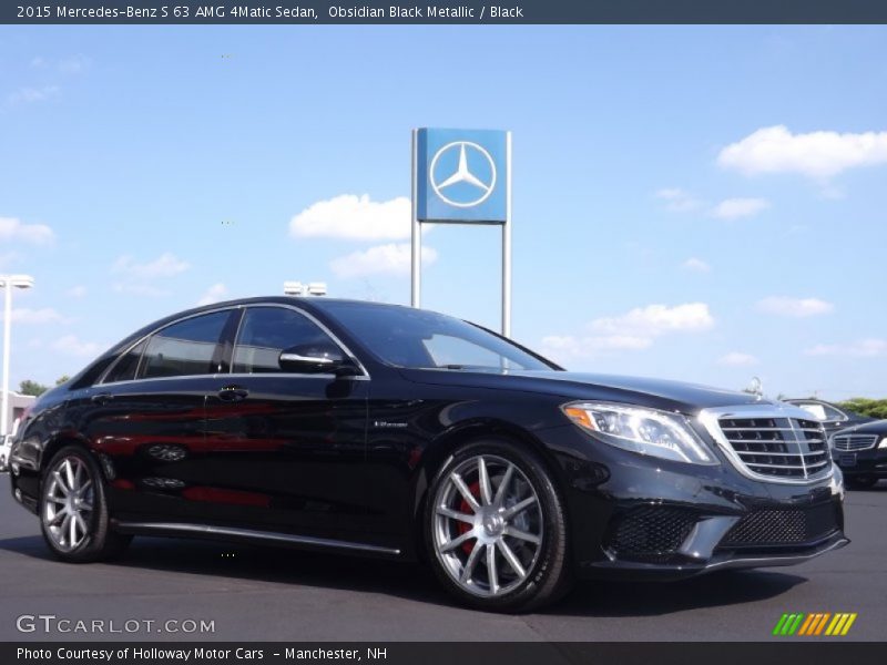 Front 3/4 View of 2015 S 63 AMG 4Matic Sedan
