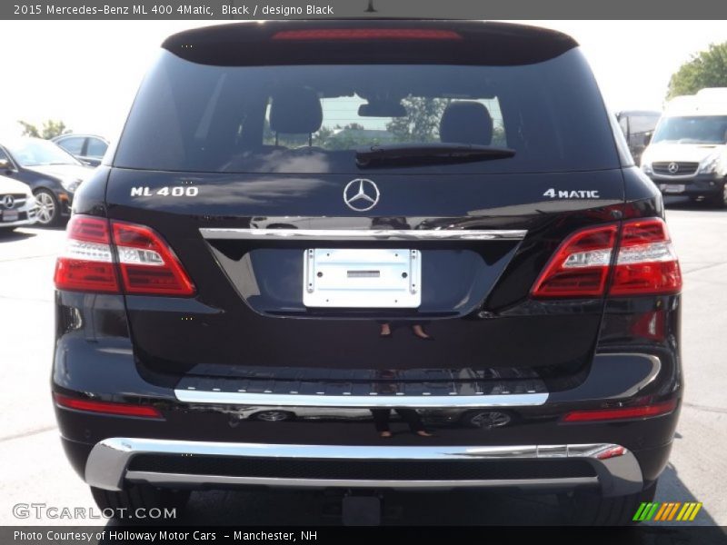  2015 ML 400 4Matic Logo