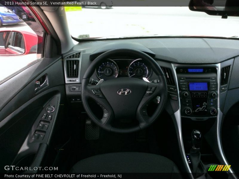 Venetian Red Pearl / Black 2013 Hyundai Sonata SE