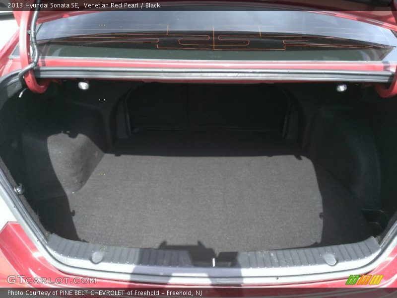 Venetian Red Pearl / Black 2013 Hyundai Sonata SE