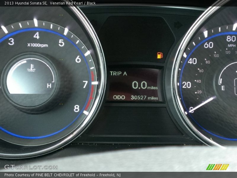 Venetian Red Pearl / Black 2013 Hyundai Sonata SE