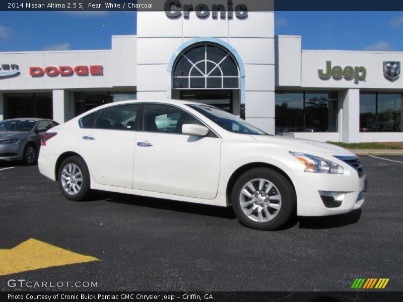 Pearl White / Charcoal 2014 Nissan Altima 2.5 S