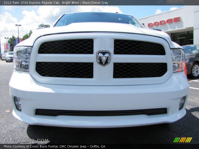 Bright White / Black/Diesel Gray 2013 Ram 1500 Express Regular Cab