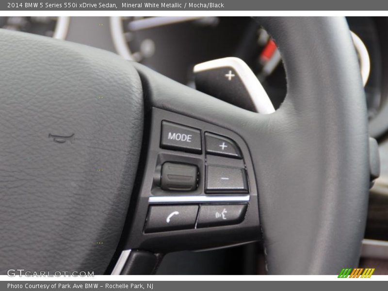 Controls of 2014 5 Series 550i xDrive Sedan