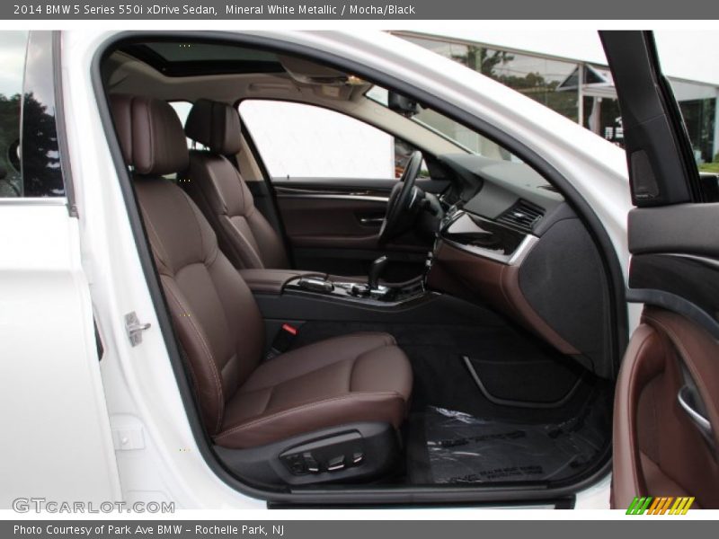 Mineral White Metallic / Mocha/Black 2014 BMW 5 Series 550i xDrive Sedan