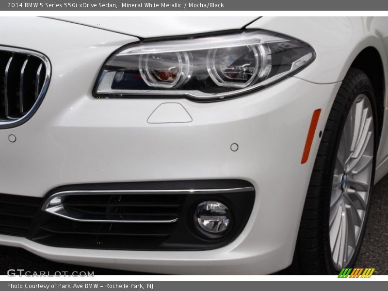 Mineral White Metallic / Mocha/Black 2014 BMW 5 Series 550i xDrive Sedan