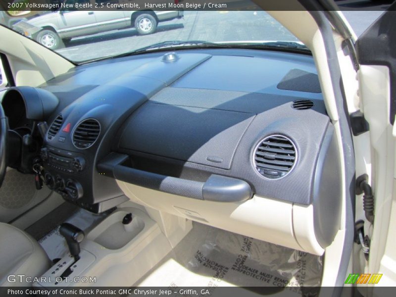 Harvest Moon Beige / Cream 2007 Volkswagen New Beetle 2.5 Convertible