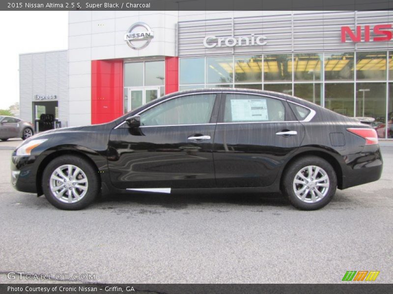 Super Black / Charcoal 2015 Nissan Altima 2.5 S