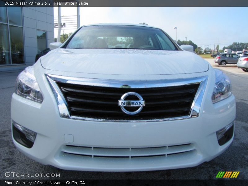 Pearl White / Beige 2015 Nissan Altima 2.5 S