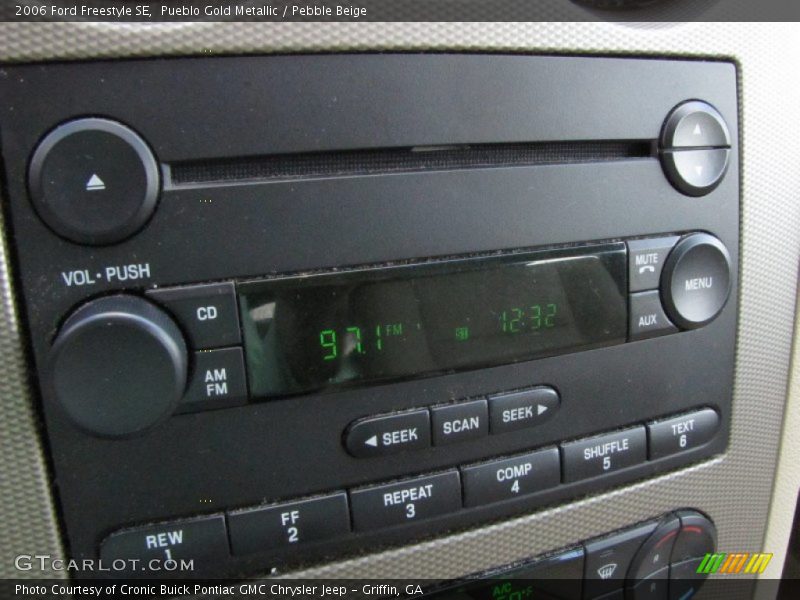 Pueblo Gold Metallic / Pebble Beige 2006 Ford Freestyle SE