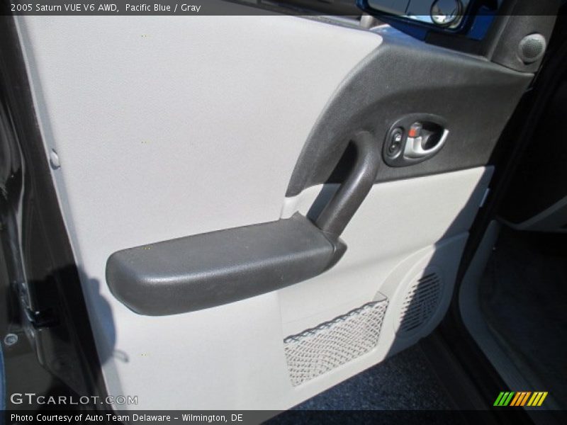 Pacific Blue / Gray 2005 Saturn VUE V6 AWD