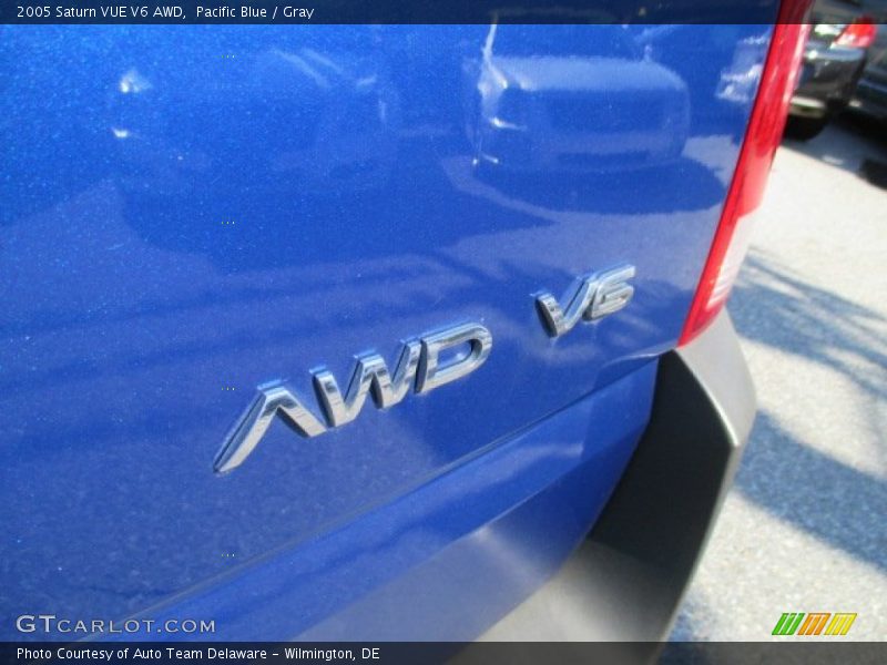 Pacific Blue / Gray 2005 Saturn VUE V6 AWD