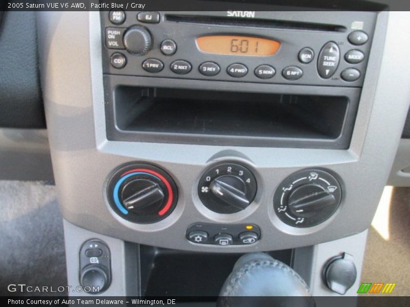 Pacific Blue / Gray 2005 Saturn VUE V6 AWD