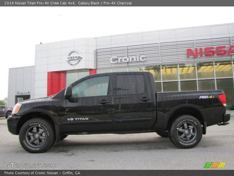 Galaxy Black / Pro-4X Charcoal 2014 Nissan Titan Pro-4X Crew Cab 4x4