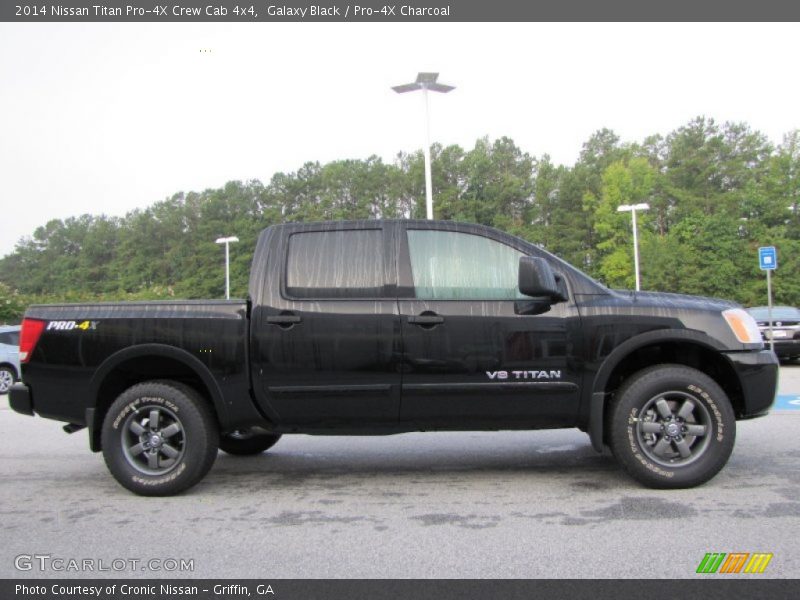 Galaxy Black / Pro-4X Charcoal 2014 Nissan Titan Pro-4X Crew Cab 4x4