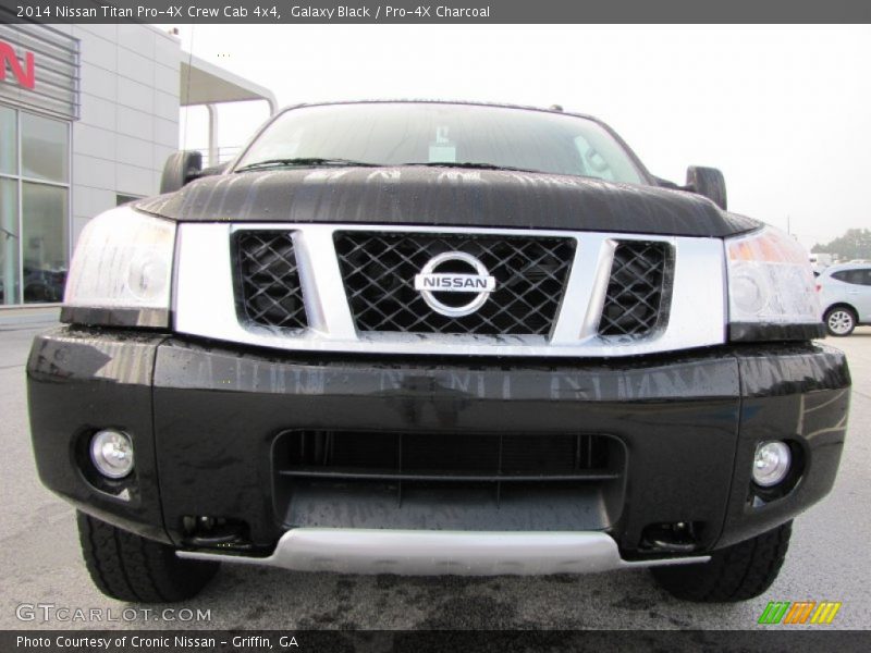 Galaxy Black / Pro-4X Charcoal 2014 Nissan Titan Pro-4X Crew Cab 4x4