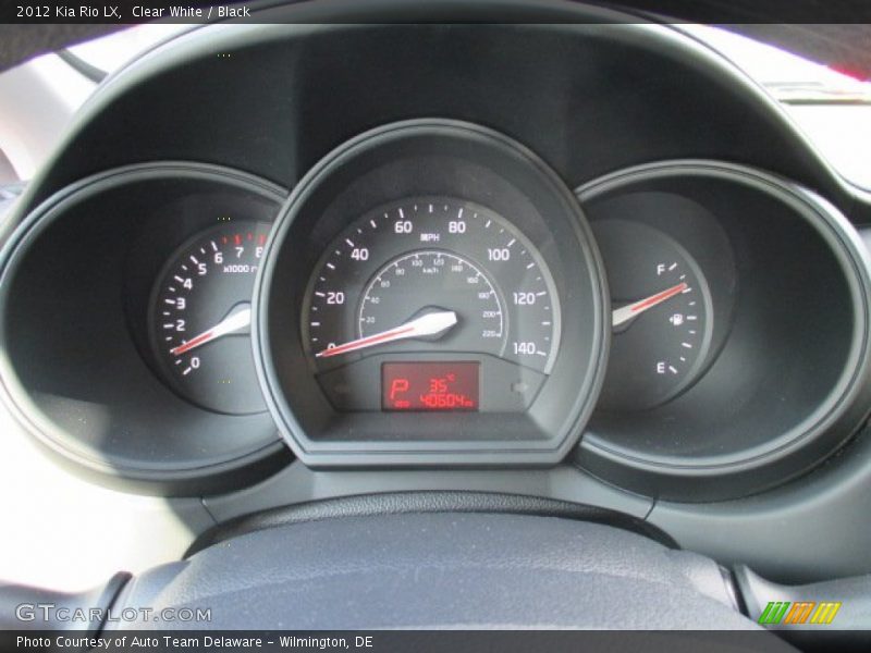 Clear White / Black 2012 Kia Rio LX