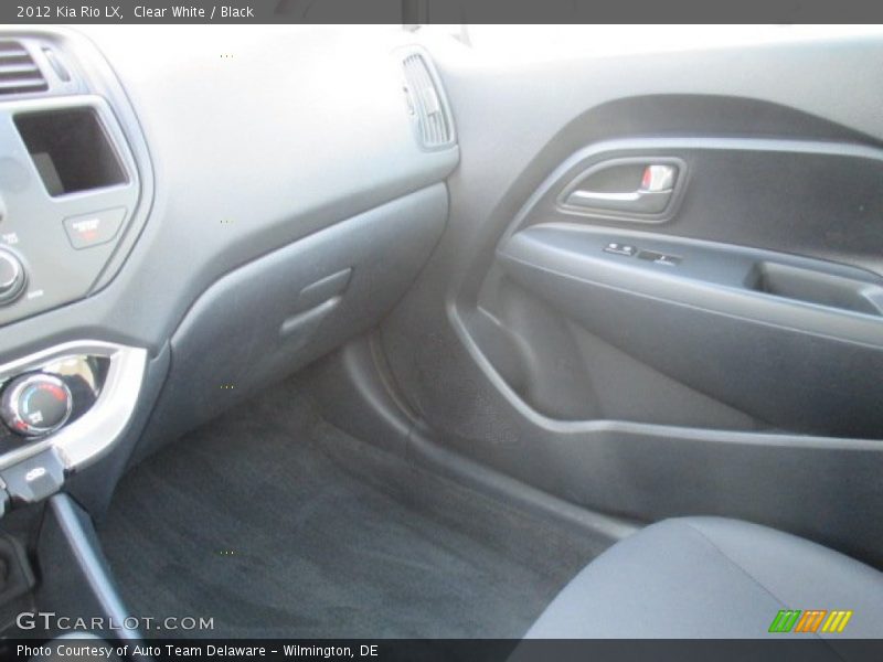 Clear White / Black 2012 Kia Rio LX