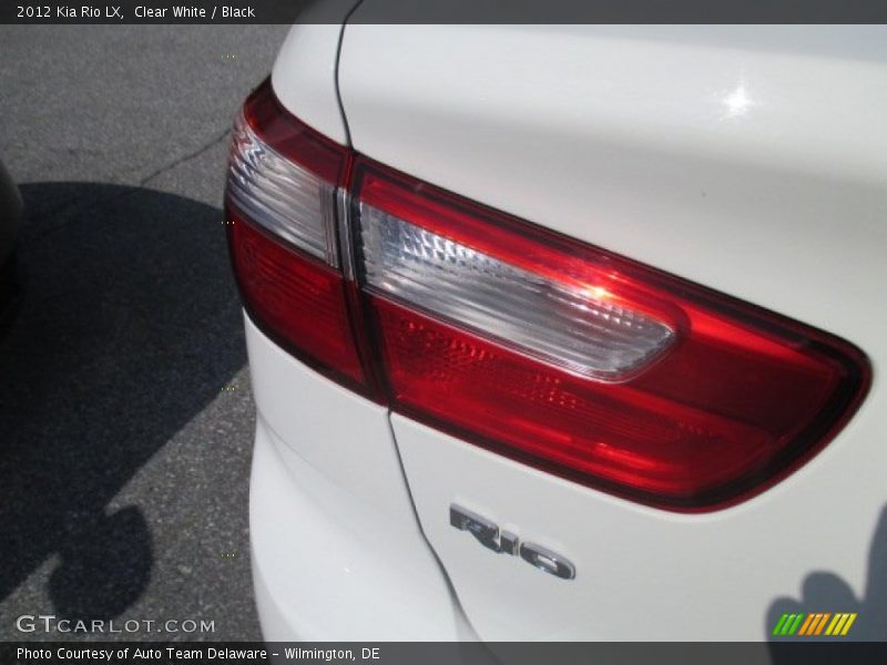 Clear White / Black 2012 Kia Rio LX