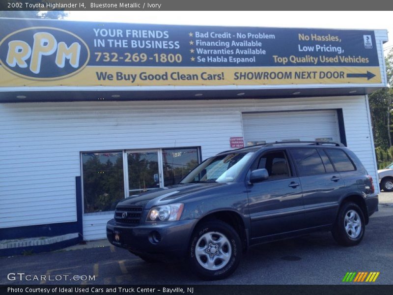 Bluestone Metallic / Ivory 2002 Toyota Highlander I4