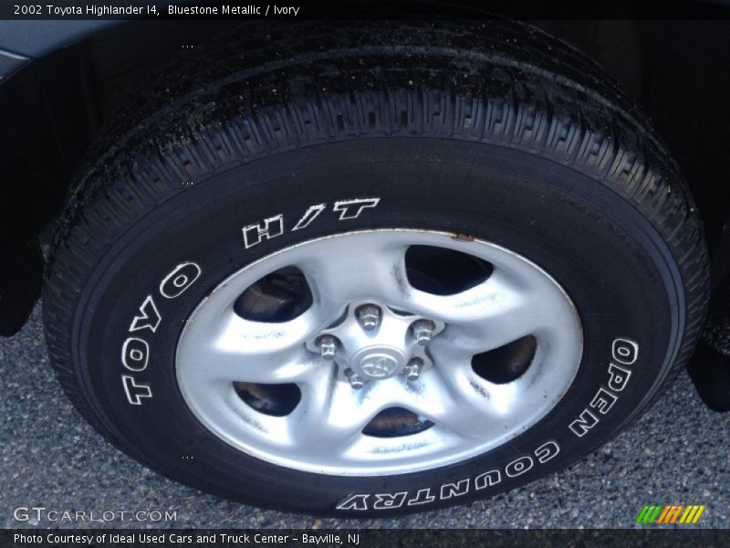 Bluestone Metallic / Ivory 2002 Toyota Highlander I4