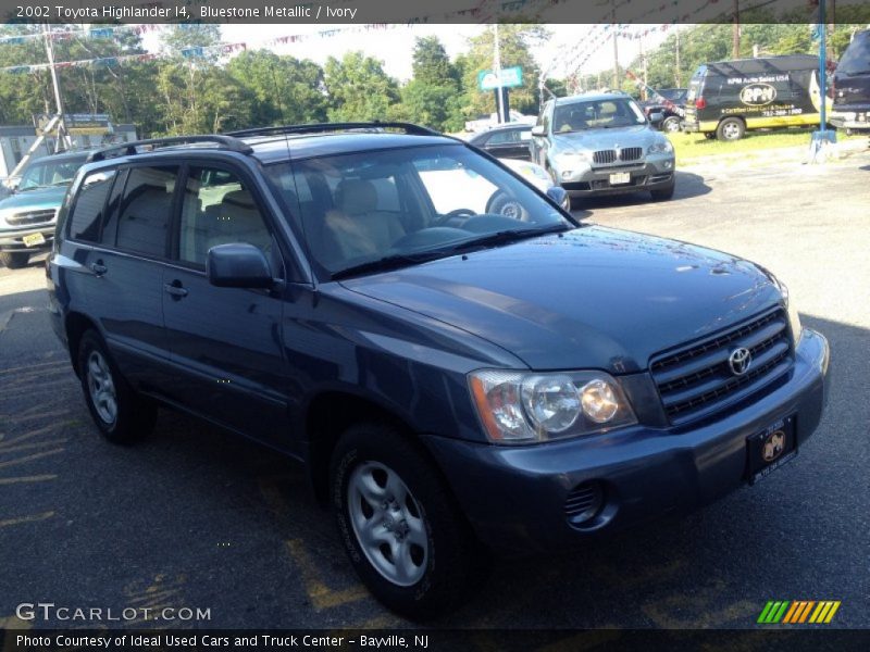 Bluestone Metallic / Ivory 2002 Toyota Highlander I4