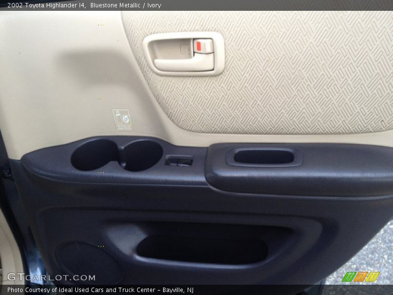 Bluestone Metallic / Ivory 2002 Toyota Highlander I4