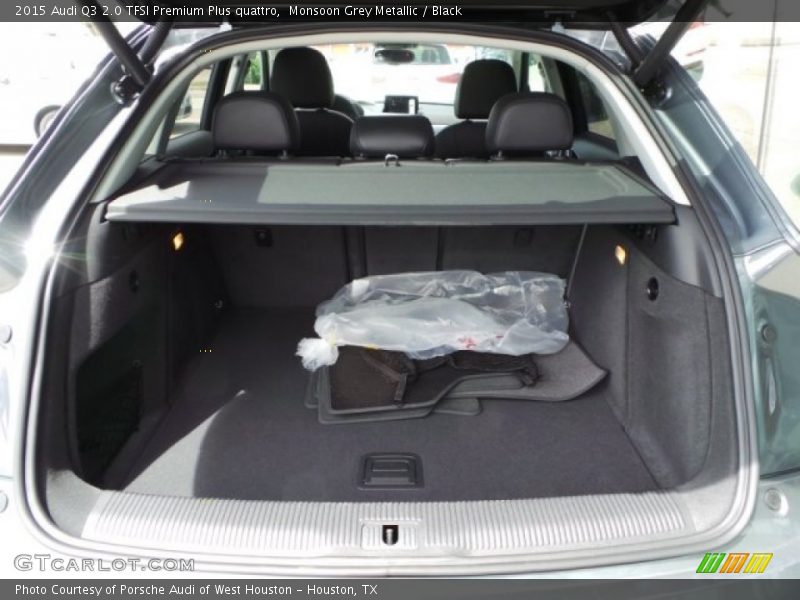  2015 Q3 2.0 TFSI Premium Plus quattro Trunk
