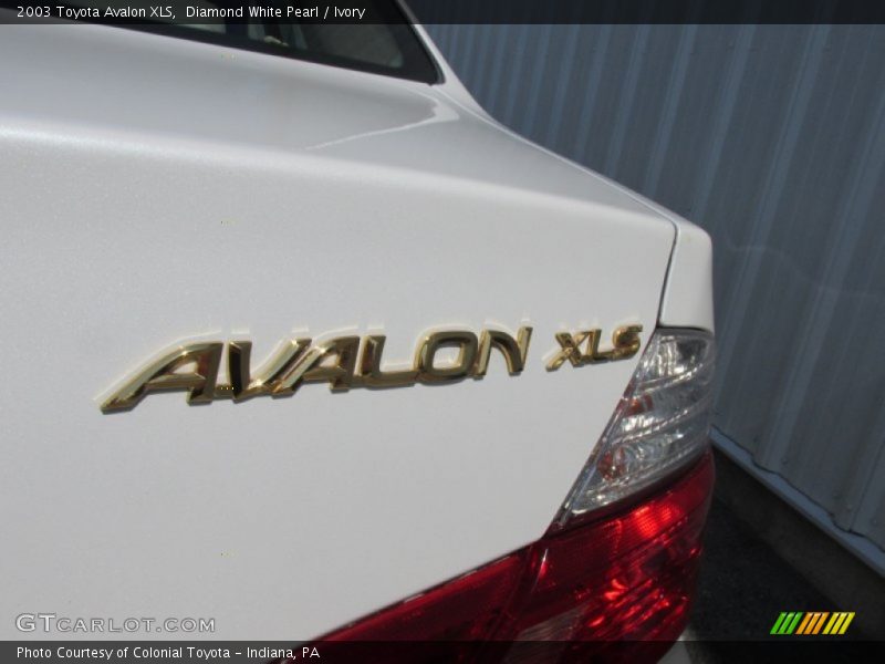 Diamond White Pearl / Ivory 2003 Toyota Avalon XLS