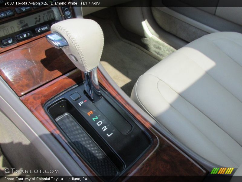 Diamond White Pearl / Ivory 2003 Toyota Avalon XLS