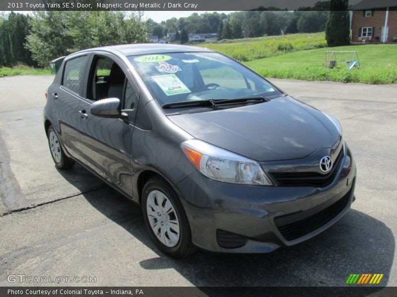Magnetic Gray Metallic / Dark Gray 2013 Toyota Yaris SE 5 Door