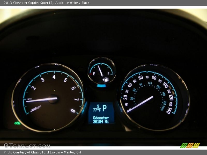 Arctic Ice White / Black 2013 Chevrolet Captiva Sport LS
