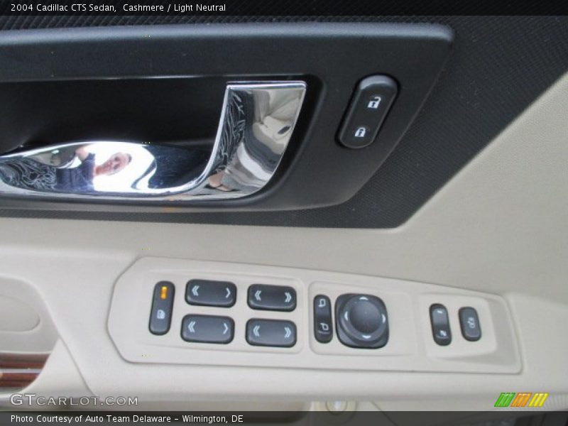 Cashmere / Light Neutral 2004 Cadillac CTS Sedan