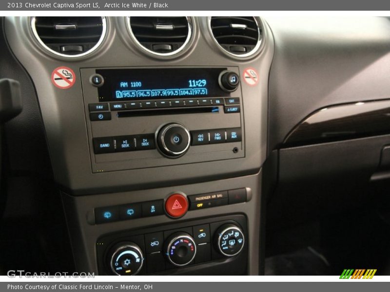 Arctic Ice White / Black 2013 Chevrolet Captiva Sport LS