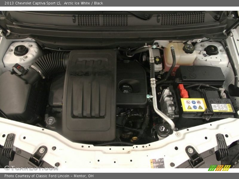 Arctic Ice White / Black 2013 Chevrolet Captiva Sport LS