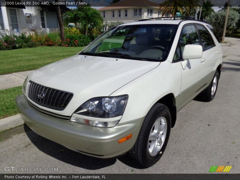 Front 3/4 View of 2000 RX 300 AWD
