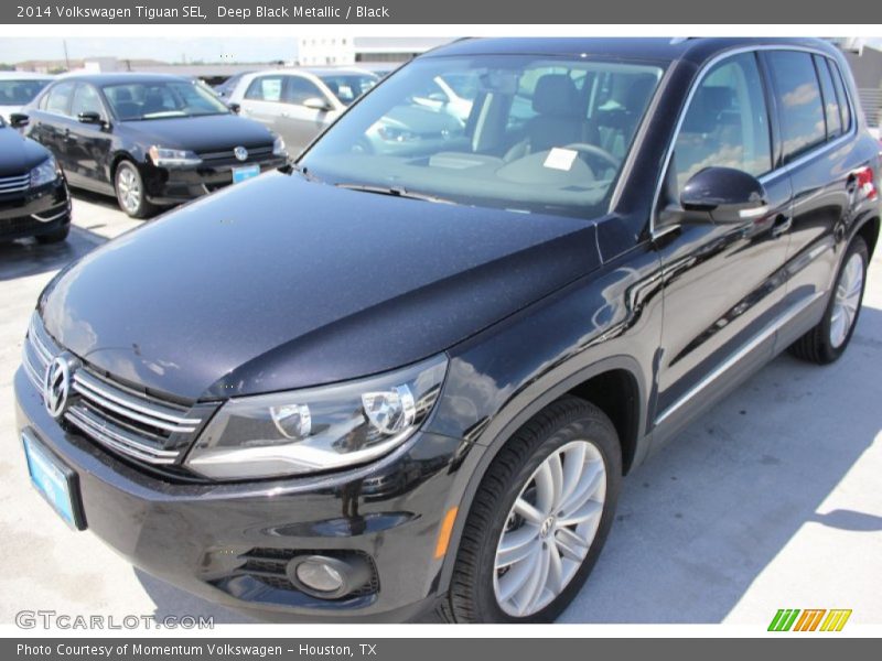 Deep Black Metallic / Black 2014 Volkswagen Tiguan SEL