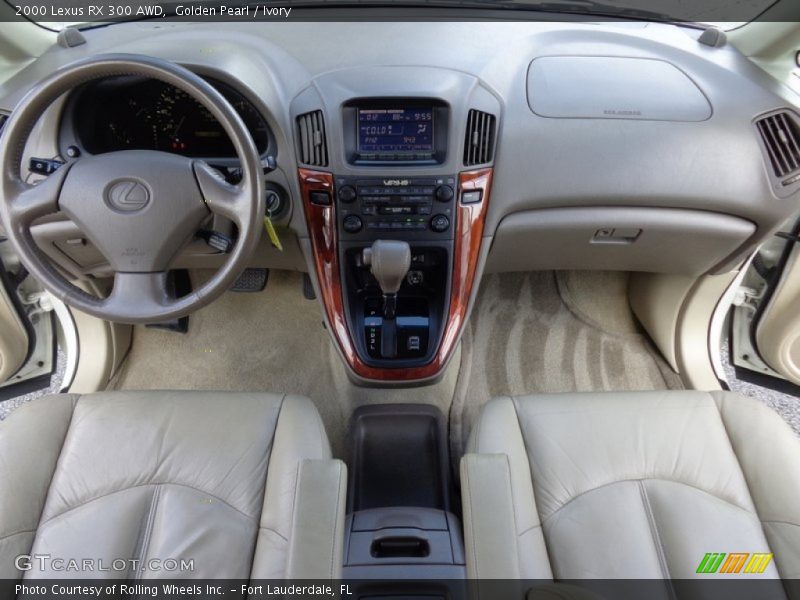 Dashboard of 2000 RX 300 AWD