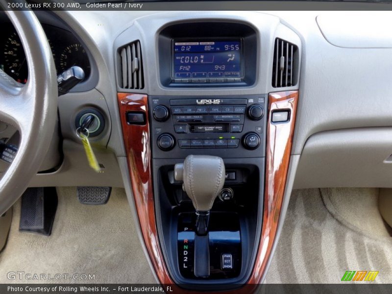 Controls of 2000 RX 300 AWD