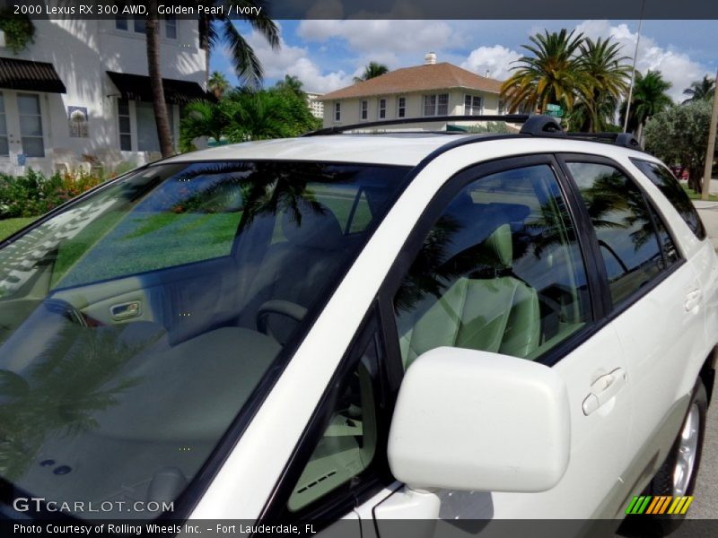 Golden Pearl / Ivory 2000 Lexus RX 300 AWD