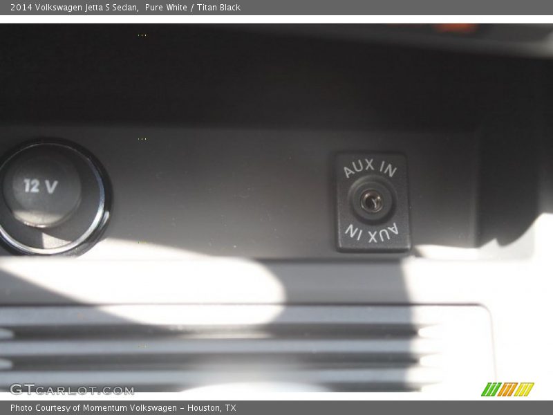Pure White / Titan Black 2014 Volkswagen Jetta S Sedan