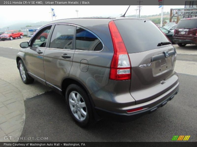 Urban Titanium Metallic / Black 2011 Honda CR-V SE 4WD