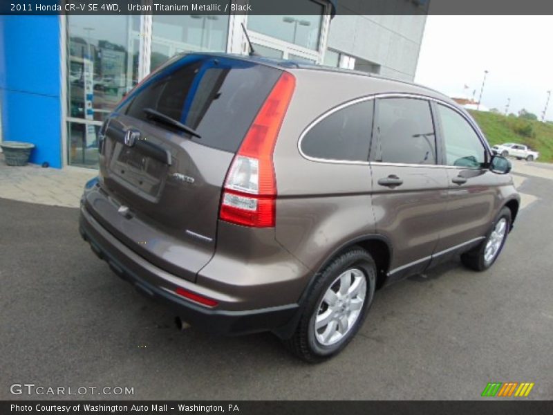 Urban Titanium Metallic / Black 2011 Honda CR-V SE 4WD