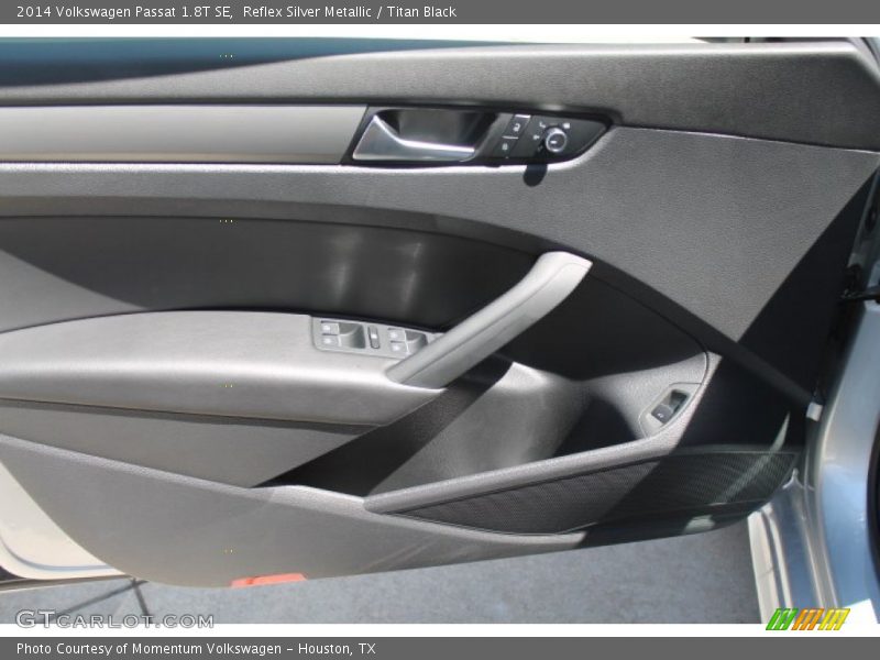 Reflex Silver Metallic / Titan Black 2014 Volkswagen Passat 1.8T SE