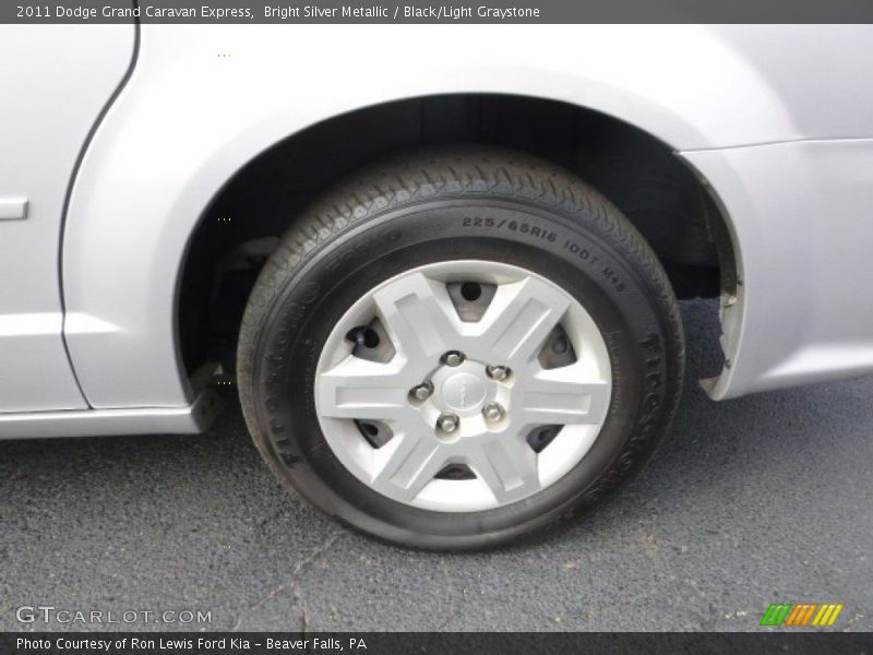 Bright Silver Metallic / Black/Light Graystone 2011 Dodge Grand Caravan Express