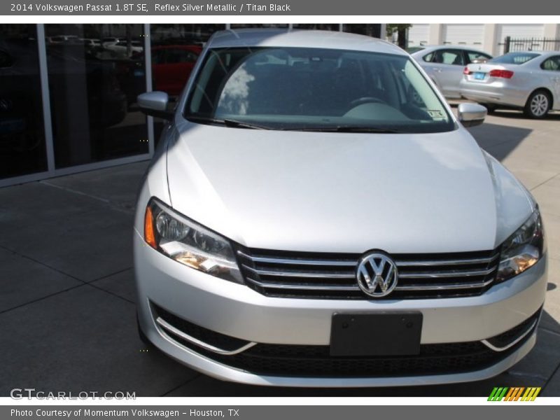 Reflex Silver Metallic / Titan Black 2014 Volkswagen Passat 1.8T SE
