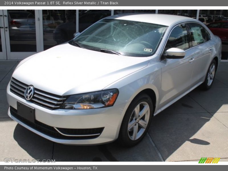 Reflex Silver Metallic / Titan Black 2014 Volkswagen Passat 1.8T SE