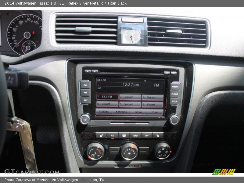 Reflex Silver Metallic / Titan Black 2014 Volkswagen Passat 1.8T SE