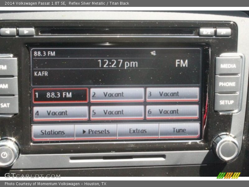 Reflex Silver Metallic / Titan Black 2014 Volkswagen Passat 1.8T SE