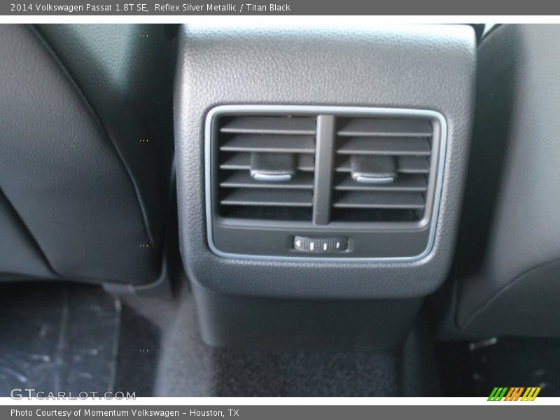 Reflex Silver Metallic / Titan Black 2014 Volkswagen Passat 1.8T SE